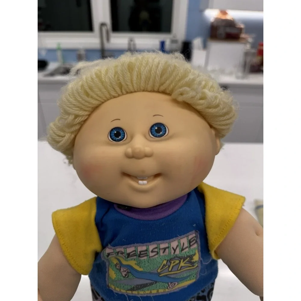 Vintage Cabbage Patch Kids Boy Doll Blonde Yarn Hair Skateboard Shirt 90s Retro
